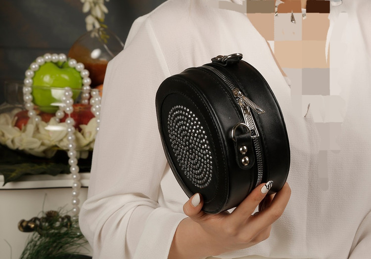کیف دخترانه چرم مصنوعی طرح گرد مشکی نگینی