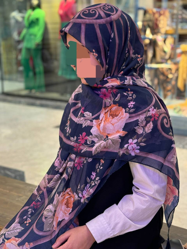 روسری قواره ۱۳۰ برند زیبای mila schon