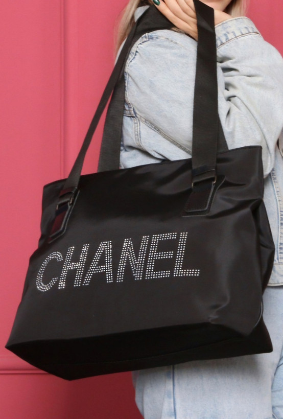 کیف سایز بزرگ ساتن نگین دار مارک chanel