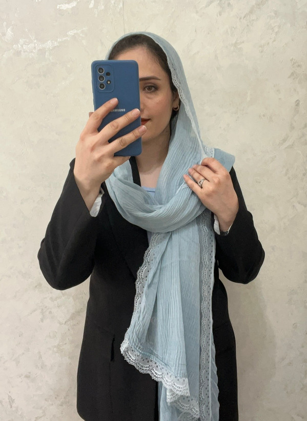 شال نخی پلیسه وارداتی دور گیپوری موجی طرح گل