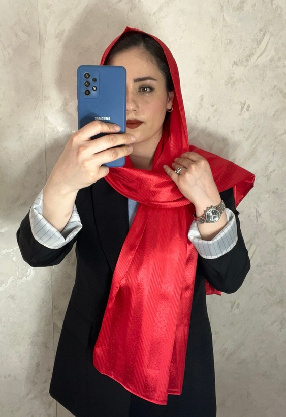 شال ساتن براق طرحدار شاین
