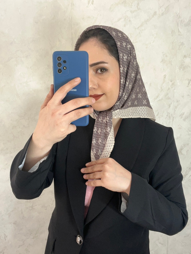 مینی اسکارف نخی طرح پاپیون قواره ۷۰