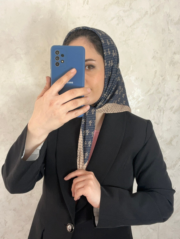 مینی اسکارف نخی طرح پاپیون قواره ۷۰