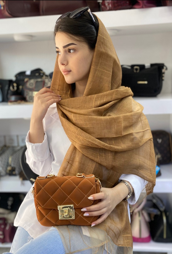 کیف پاسپورتی گلدوزی بندترکیبی زنجیرطلایی
