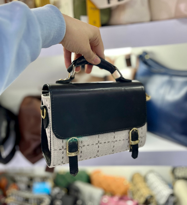 کیف ترکیبی کنفی چرمی دستی