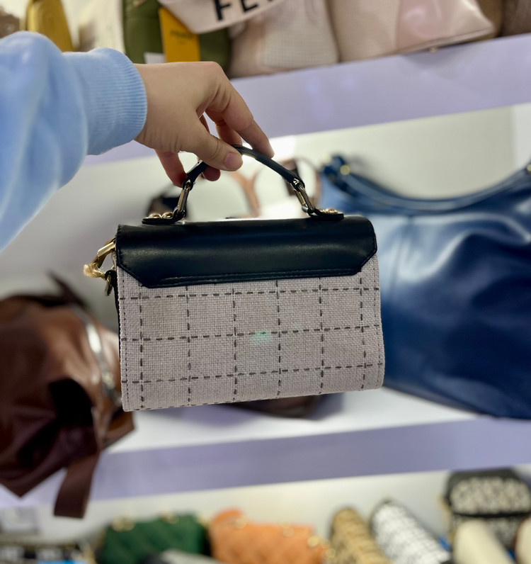 کیف ترکیبی کنفی چرمی دستی
