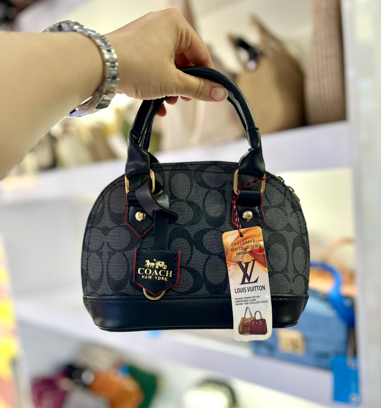 کیف نیم گردطرحدار طرح coach