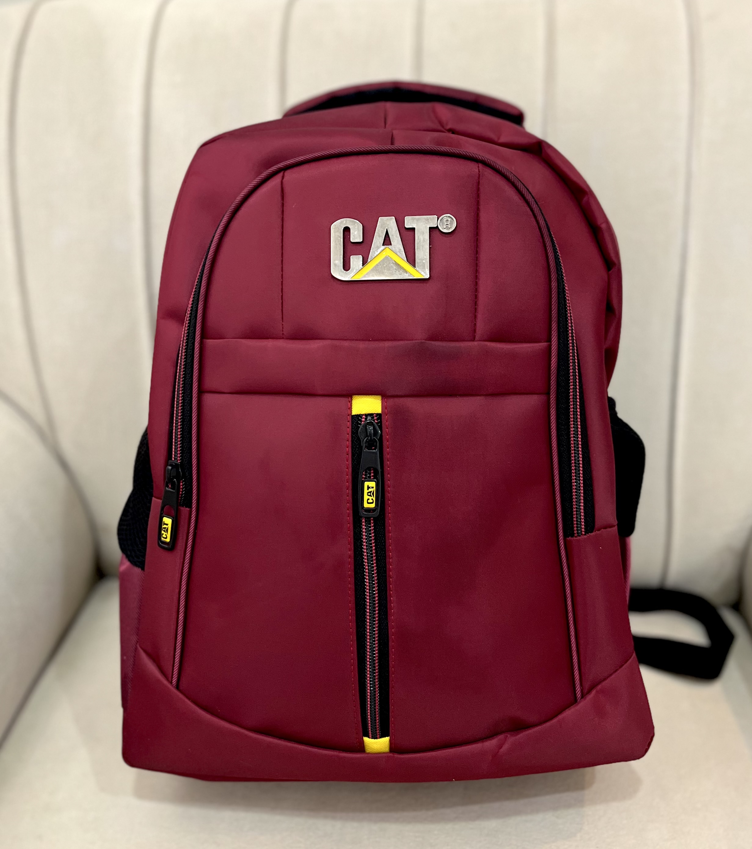 کوله اسپرت CAT رنگ آلبالویی