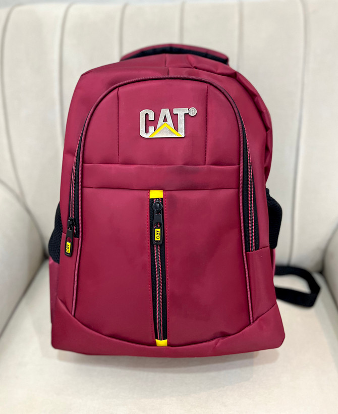 کوله اسپرت CAT رنگ آلبالویی
